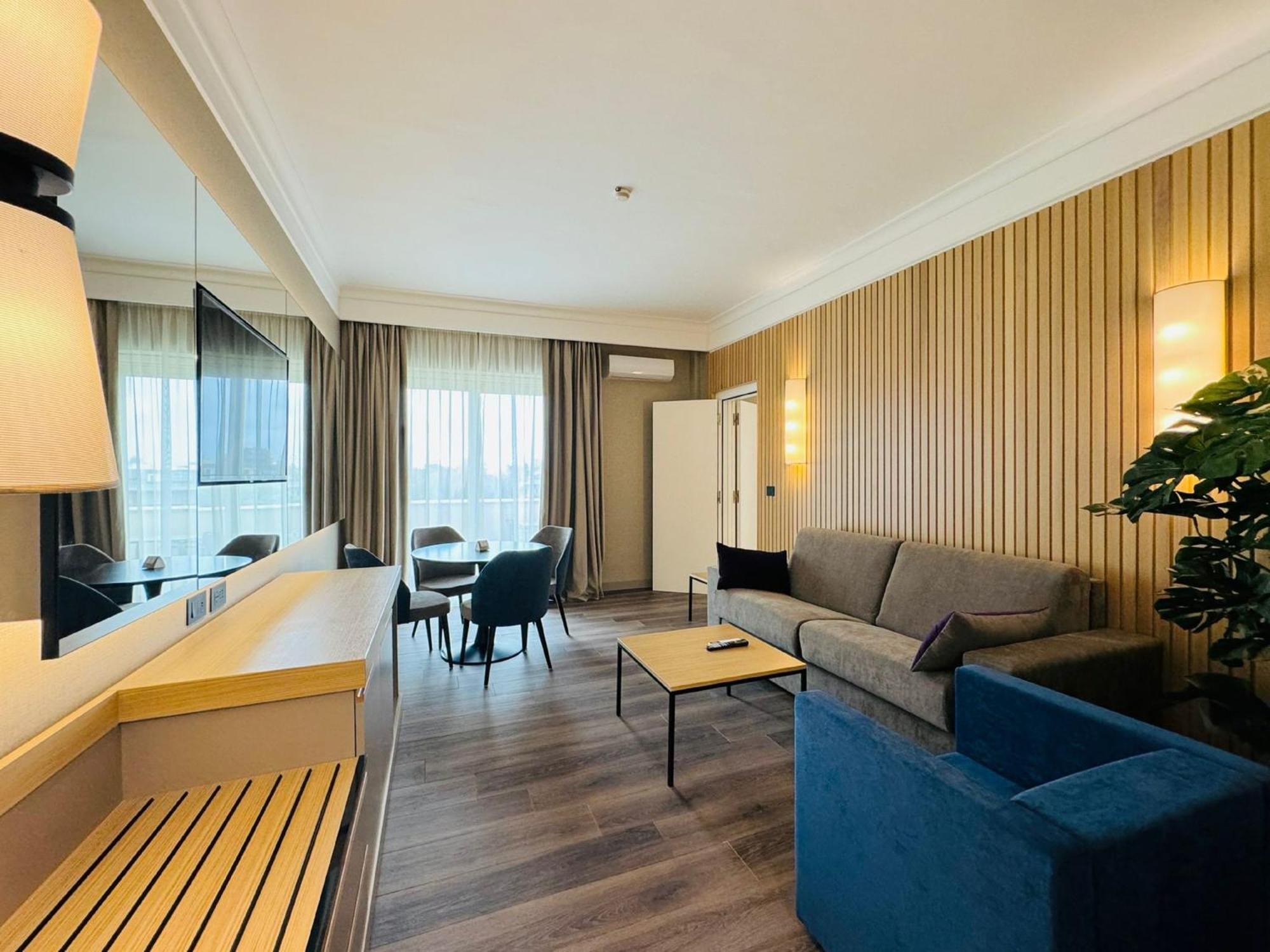 คราวน์ พลาซา โรม เซนต์ปีเตอร์ Hotel ภายนอก รูปภาพ